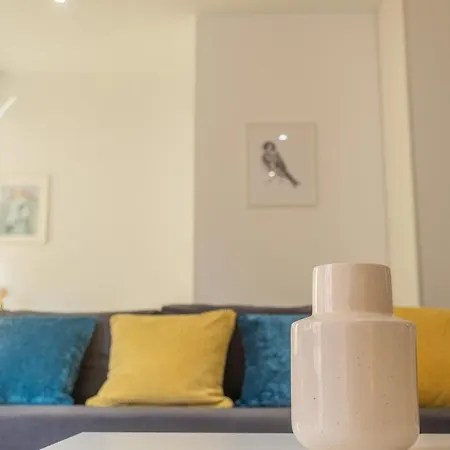 Апартаменты Modern, Stylish With Balcony Валенсия