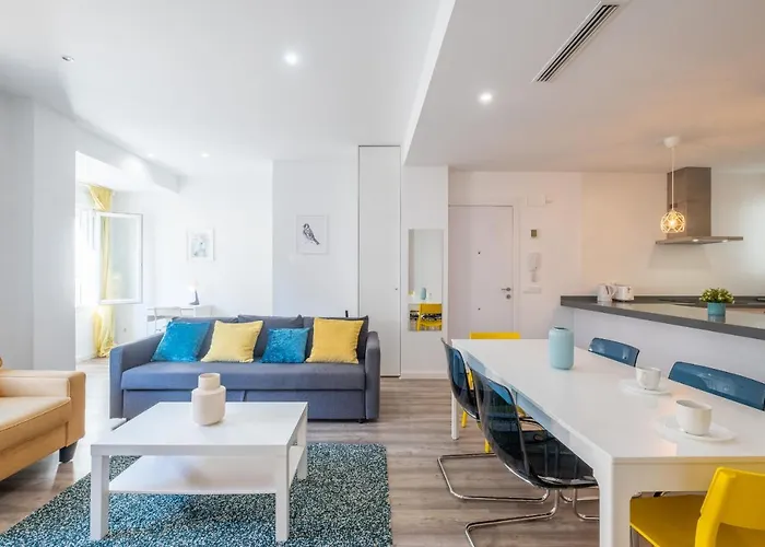 Modern, Stylish With Balcony Apartament *